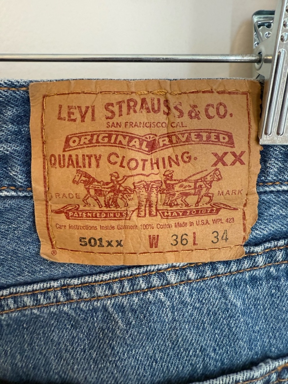 Vintage Levi's Men's 501 Shrink to Fit Jeans - Picture 3 of 5